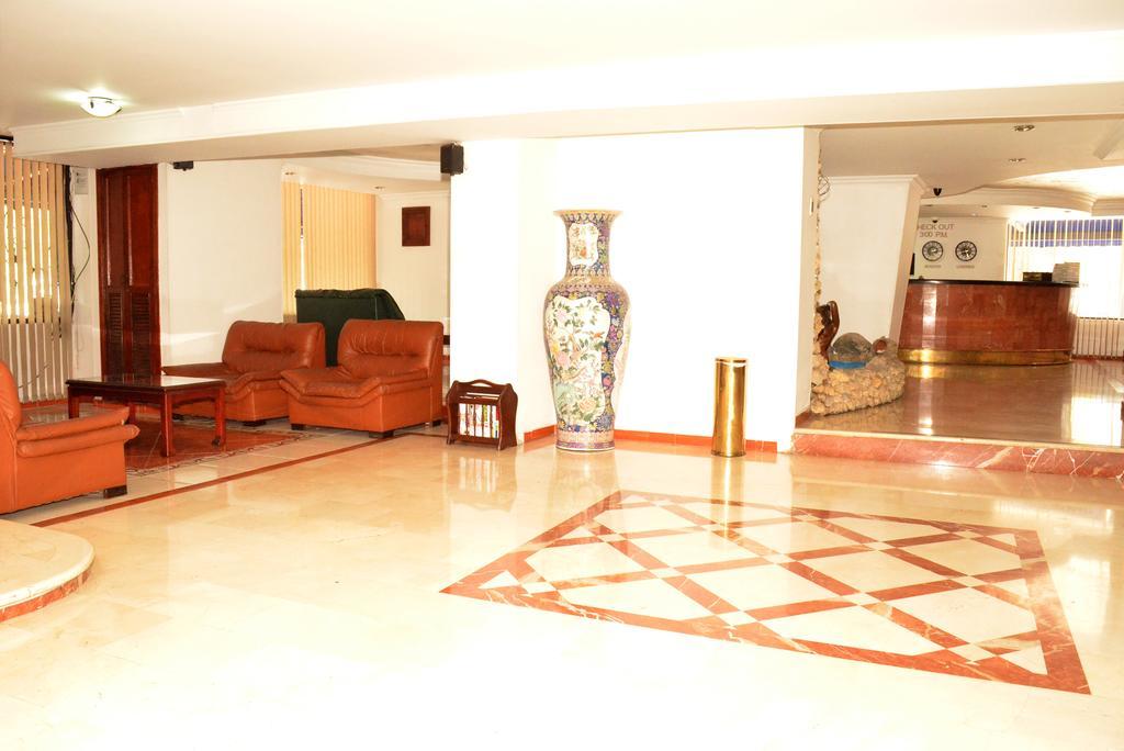 Ribera Del Rio Av 2Da Norte Cali Luaran gambar